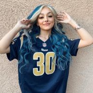 haileyoronamerch